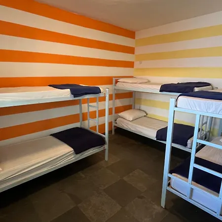 Buena Onda Hostel-3